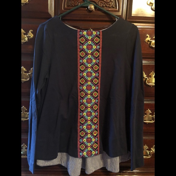 Crown & Ivy Navy Embroidered Top, Size XS - Picture 1 of 1